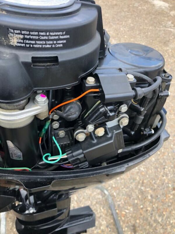 2012 Mercury 8hp 4-Stroke 15” Outboard-Motor - Image 3