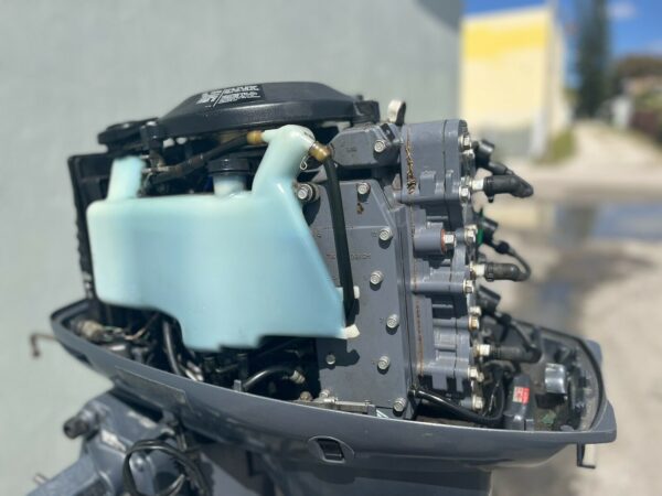 2003 YAMAHA 40HP 2 STROKE OUTBOARD MOTOR WITH 20″ SHAFT - Image 2