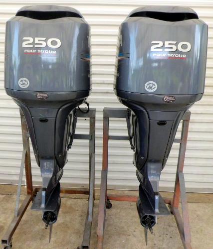 Twin 2006 Yamaha 250hp 4 Stroke 25” Outboard Motors