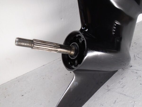 USED COUNTER ROTATING 25″ 225/250hp MERCURY OUTBOARD LOWER UNIT-left hand C/R - Image 3