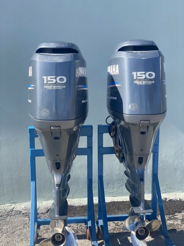 Twin 2011 Yamaha 150hp-4-Stroke 25” Outboard Motor