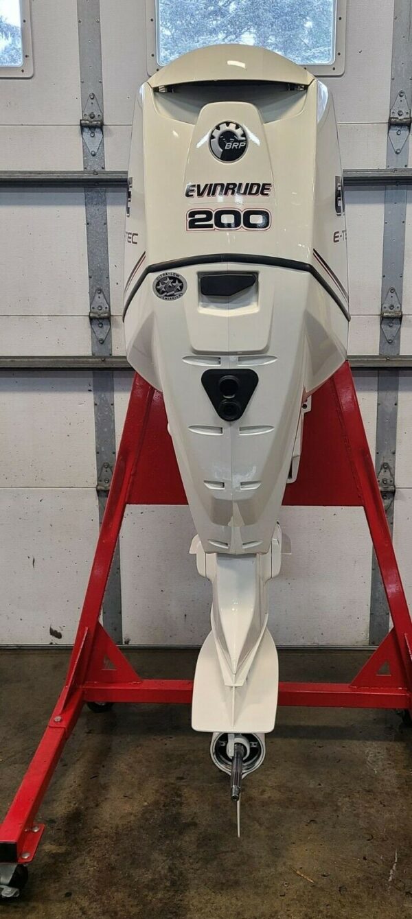 Evinrude E-TEC 200hp 2 Stroke 25in With Controls Outboard Motor
