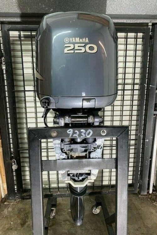 2007 Yamaha 250hp 4 Stroke 25” Outboard Motor
