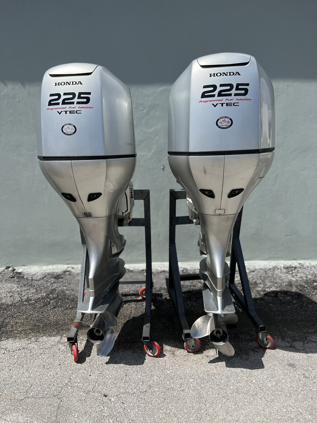 PAIR OF 2018 HONDA 225HP 4 STROKE OUTBOARD MOTORS WITH 30″ SHAFTS - Image 2