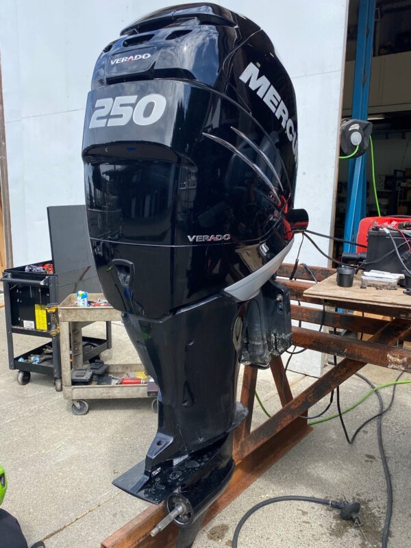 Pair 2007 Mercury 250xl 250hp Verado 4-Stroke Outboard Motor - Image 3