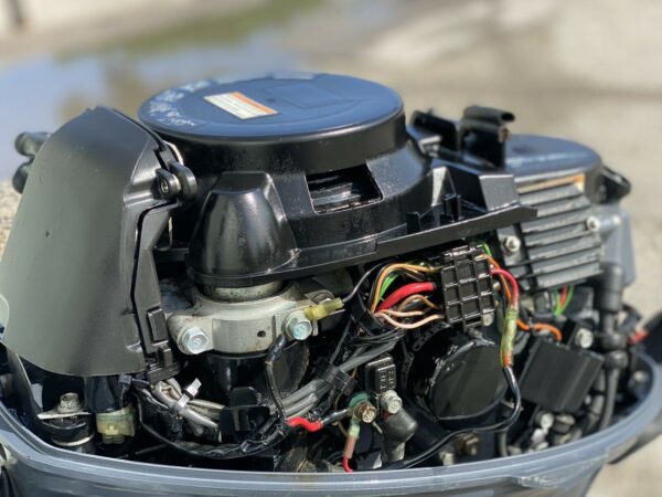Yamaha 15hp 4-stroke outboard-motor with-handle - Image 4