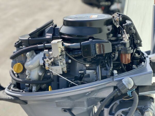 Yamaha 15hp 4-stroke outboard-motor with-handle - Image 3