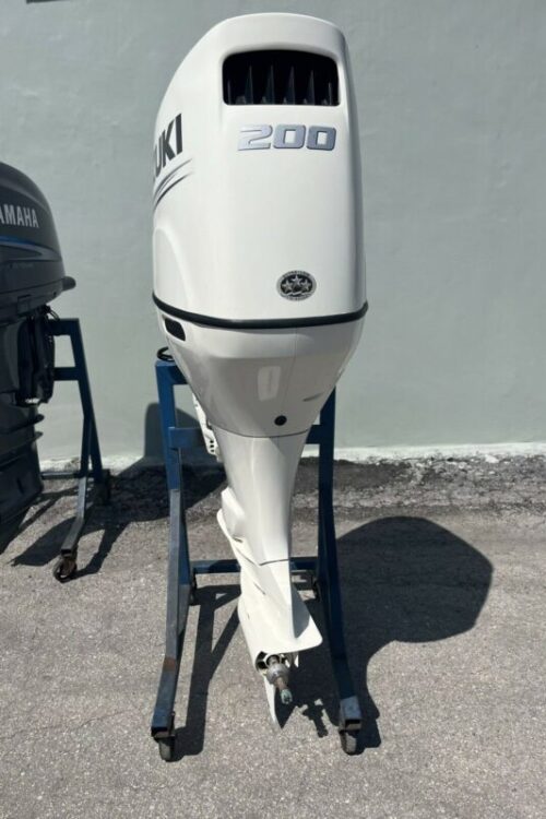 2020 SUZUKI 200HP 4 STROKE OUTBOARD MOTOR WITH A 25″ SHAFT