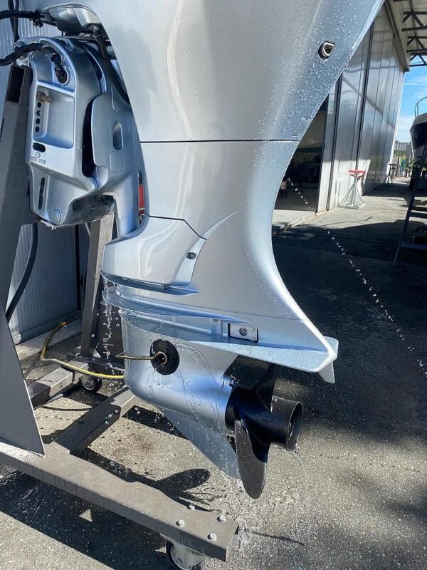 2013 Honda 225hp 4-Stroke 25” Outboard-Motor - Image 4
