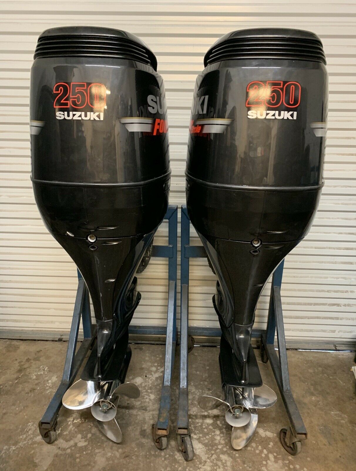 Pair 2010 Suzuki 250hp 4 Stroke 25” Outboard Motor - Image 2