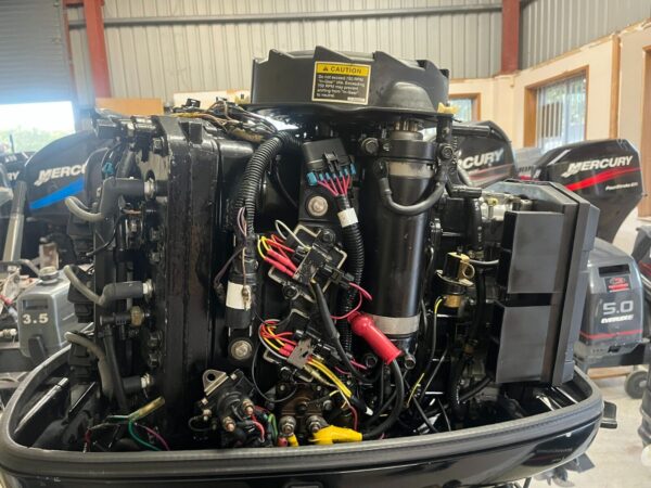 2005 Mercury 150hp XR6 2 Stroke Outboard Motor - Image 2