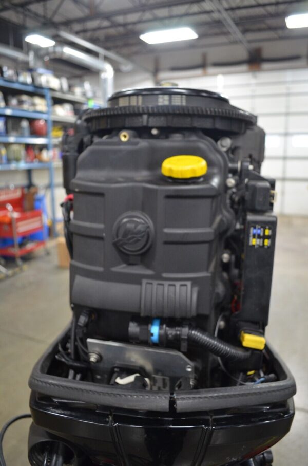 2013 Mercury 150hp 4 stroke 25in Remote outboard Motor - Image 4