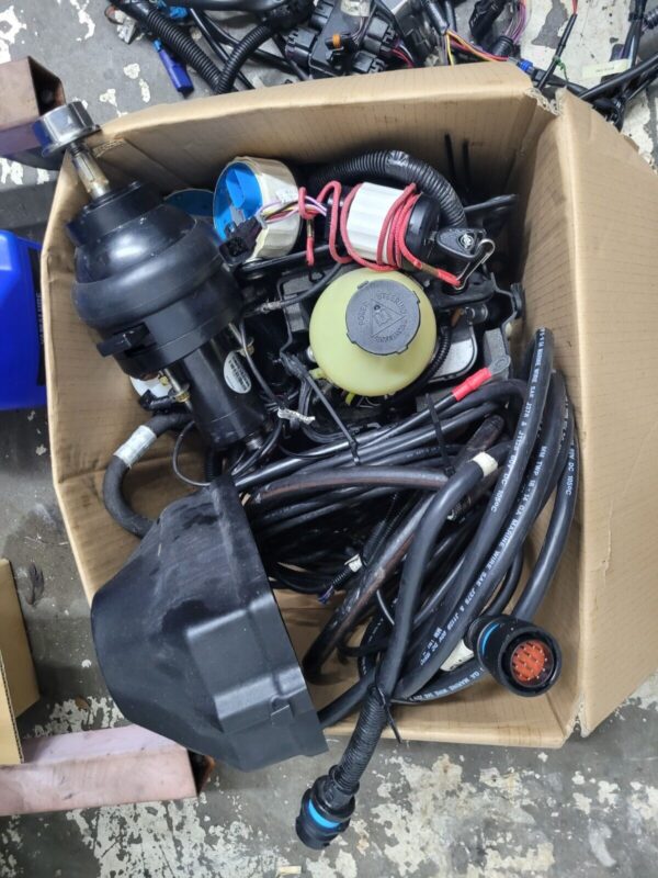 2013 Mercury 200hp PRO Verado 4 Stroke Outboard Motor - Image 4