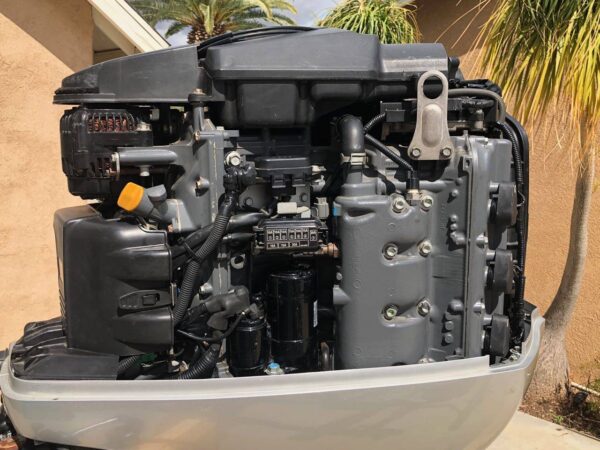 2009 Honda 225hp 4 Stroke 25 Shaft Long Outboard Motor - Image 4