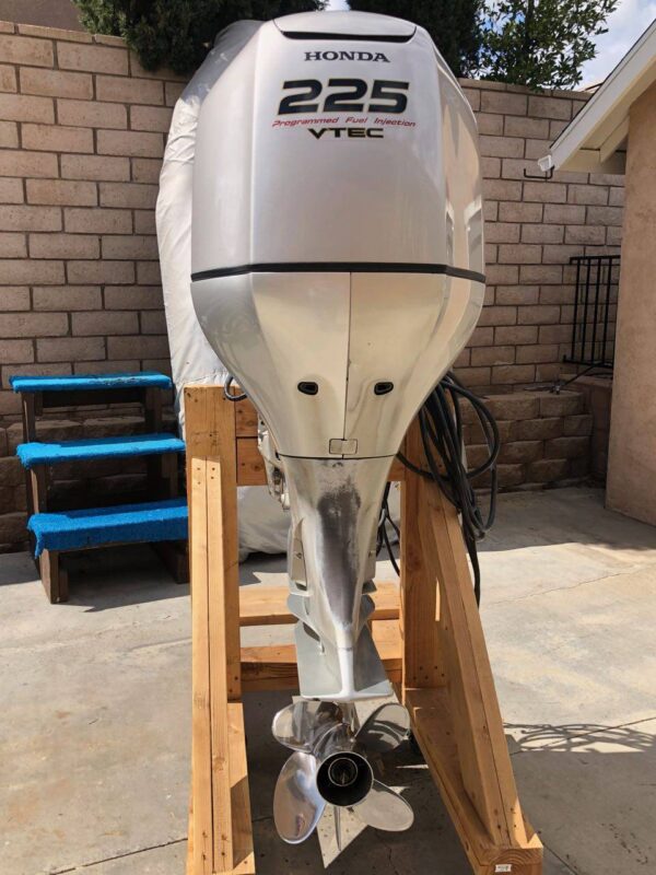 2009 Honda 225hp 4 Stroke 25 Shaft Long Outboard Motor