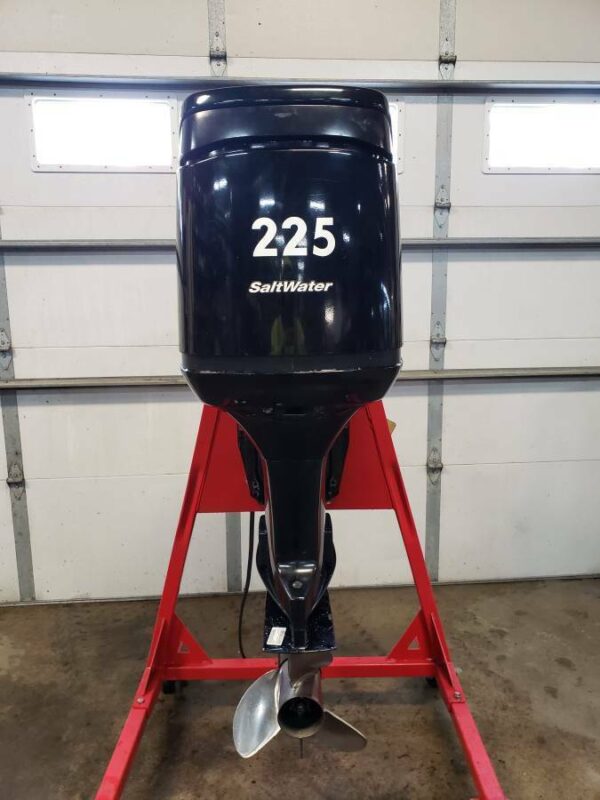 1999 Mercury 225HP Long shaft-20in-2-Stroke-Outboard Motor