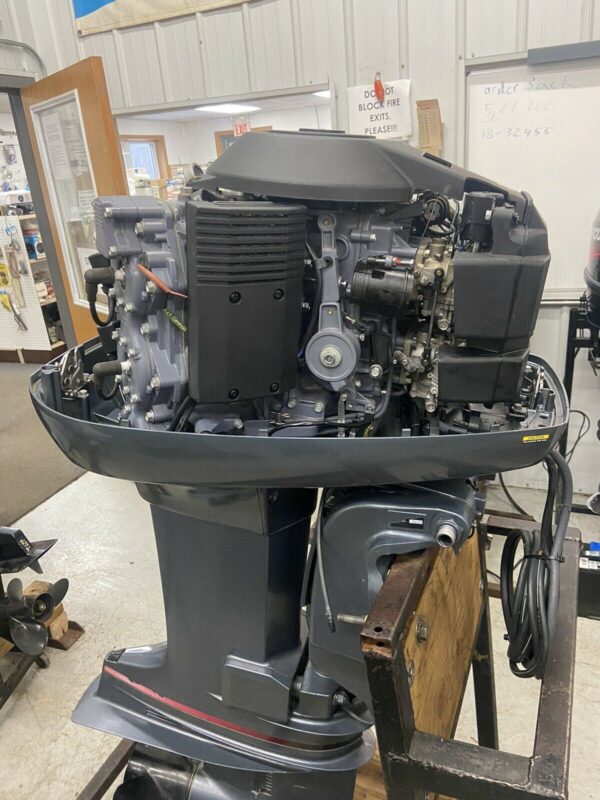 1999 Yamaha 115hp 2 Stroke XL 25 Shaft trim-tilt Outboard Motor - Image 4