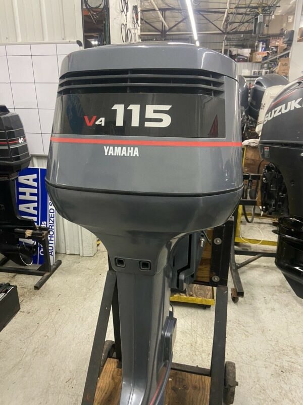 1999 Yamaha 115hp 2 Stroke XL 25 Shaft trim-tilt Outboard Motor