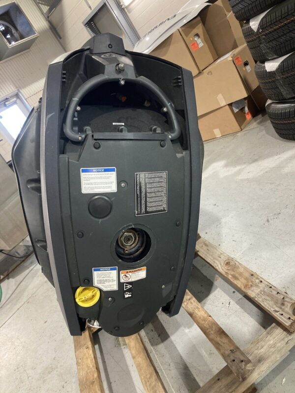 2012 Evinrude E-Tec G2 200hp Ho 25-Shaft Outboard-Motor - Image 4
