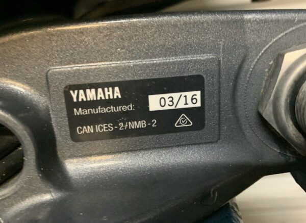 2016 Yamaha 300hp 4 stroke 30 shaft outboard motor - Image 3