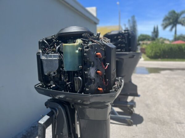 1999 Yamaha 250hp Saltwater-Series 2-Stroke 25” Outboard Motor - Image 3