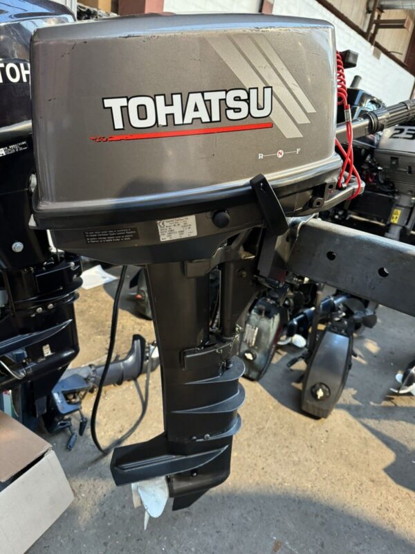 2005 TOHATSU 9.8HP 2 Stroke Manual Pull Start Long Shaft Tiller