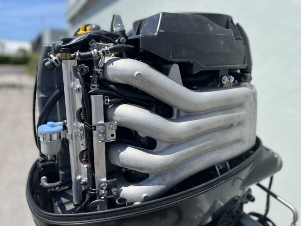2013 Suzuki 140hp 4 Stroke 25” Outboard Motor - Image 4