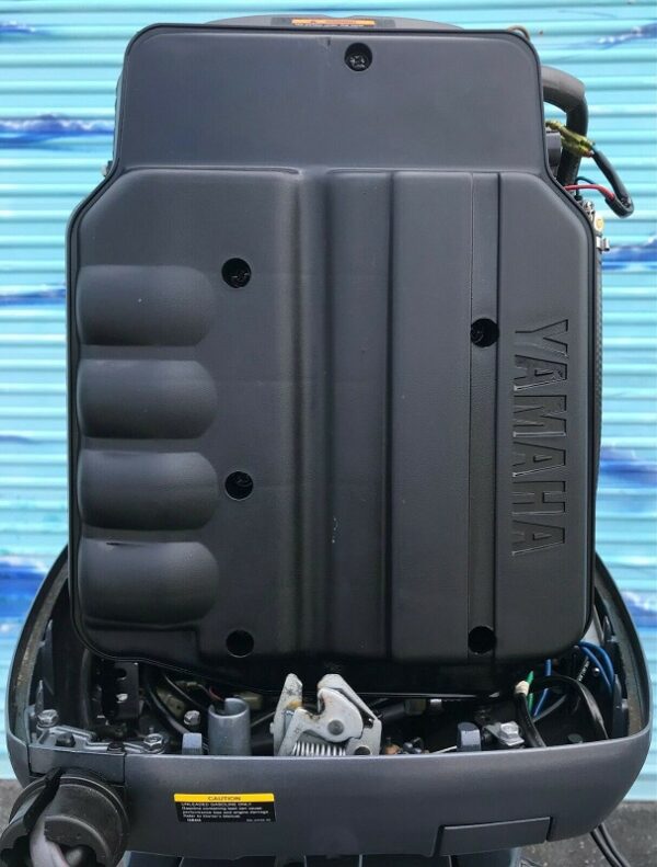 2001 Yamaha 225hp Vmax 2-Stroke 20-Shaft Outboard-Motor - Image 2
