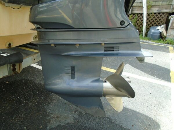 2016-Yamaha F200hp 4-Stroke 25” Outboard Motor - Image 4