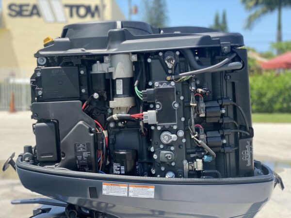 2013 Yamaha 150Hp 4-Stroke 25 Outboard Motor - Image 4