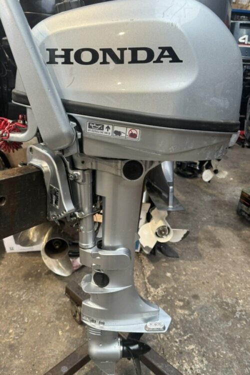 2017 HONDA 5HP 4 STROKE Short Shaft 4 Stroke Outboard Tiller Control BF5A