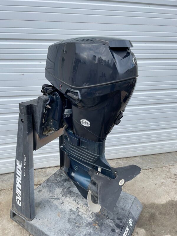 2006 Evinrude Etec 50HP outboard engine with a 20″ Shaft - Image 3