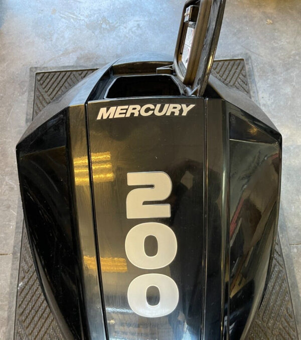 0670 OEM Mercury 175 200 225 HP Top Cowling 8M0142178