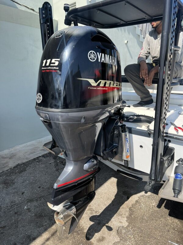 2022 Yamaha 115hp Vmax Sho 4 stroke 20” outboard motor