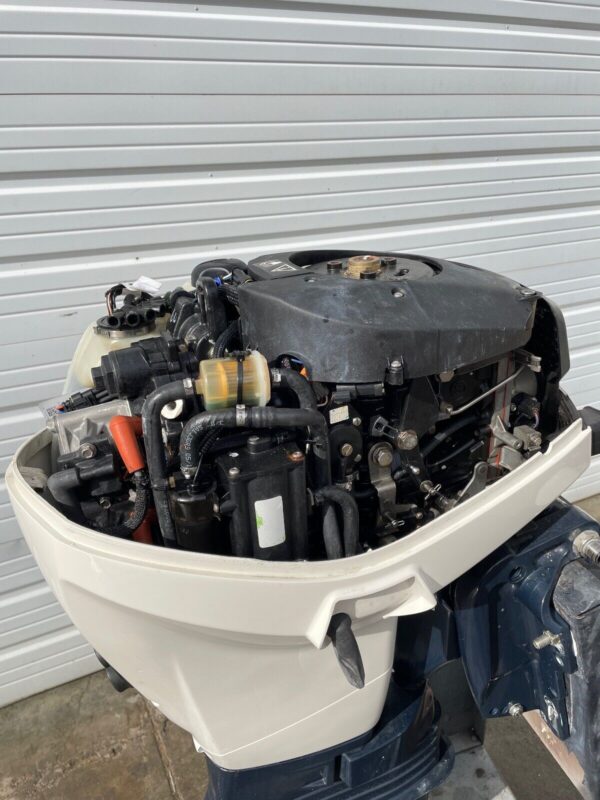 2006 Evinrude Etec 60HP Outboard Engine 2 Stroke 20″ Shaft With Rigging - Image 4