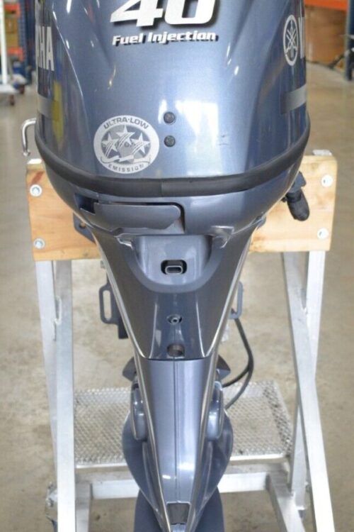 2013 Yamaha 40hp 4-stroke 20in Remote outboard-motor