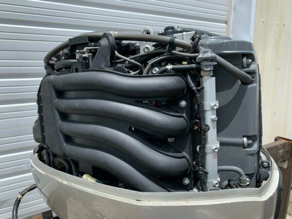 2006 Honda 150hp 4-Stroke 25” Outboard Motor - Image 4