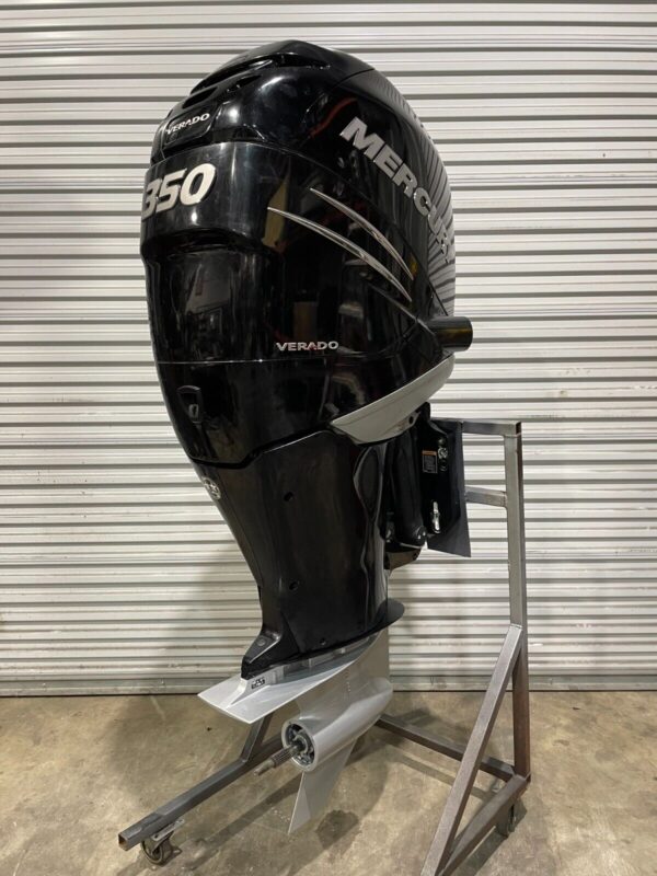 2017 Mercury 350hp Verado 4-Stroke 25-Shaft Outboard Motor