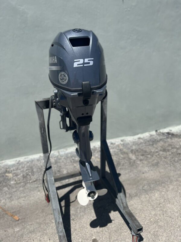 2022 Yamaha 25hp 4-Stroke 25-Shaft Outboard Motor