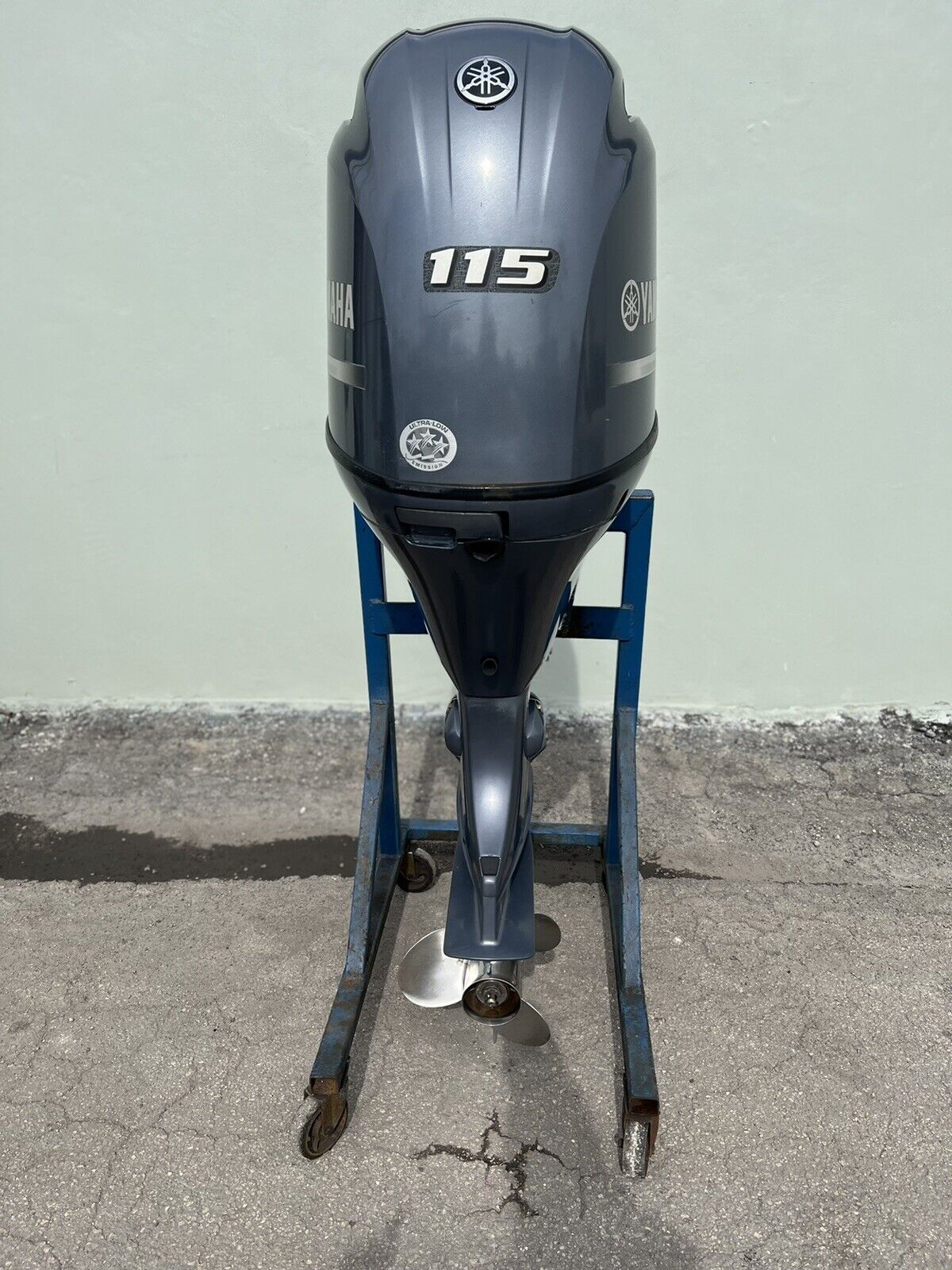 2017 Yamaha 115hp 4-Stroke 25-Shaft Outboard motor - Image 2