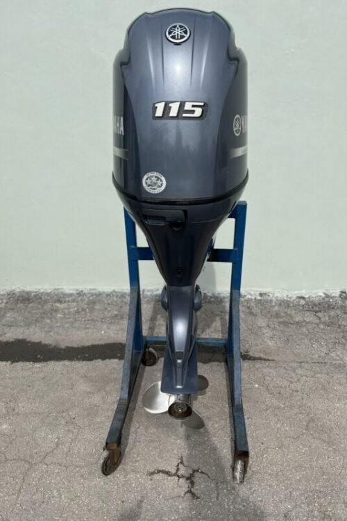 2017 Yamaha 115hp 4-Stroke 25-Shaft Outboard motor