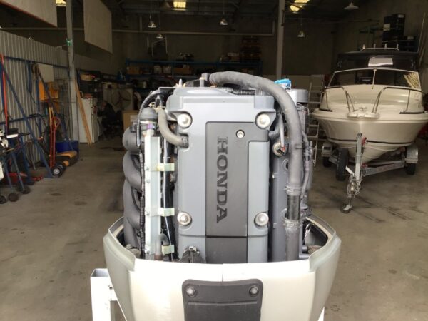 2008 Honda 150hp 4 Stroke 25” Outboard Motor - Image 4