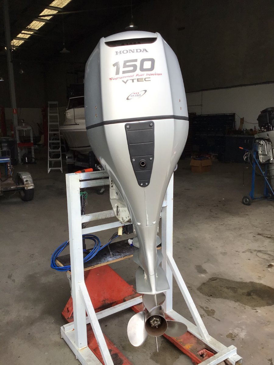 2008 Honda 150hp 4 Stroke 25” Outboard Motor - Image 2