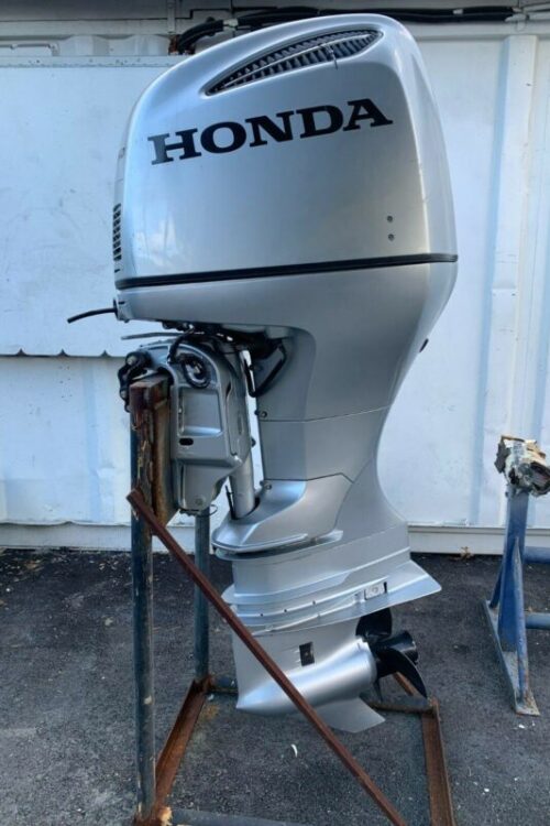 2014 Honda 250hp 4-Stroke 30-shaft outboard motor