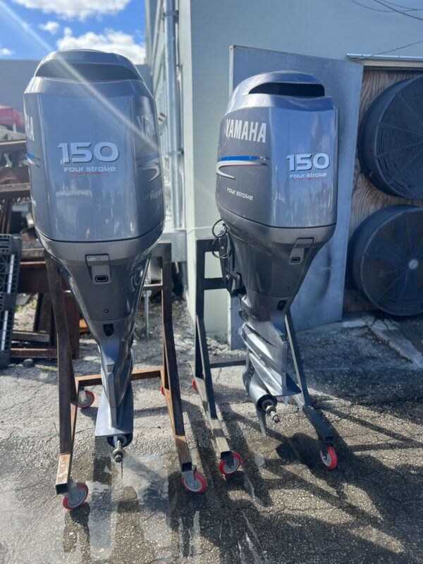 2010 PAIR YAMAHA 150HP 4 STROKE OUTBOARD MOTORS WITH 25″ SHAFTS