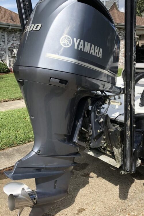 2017 Yamaha 300hp 4 Stroke 25” Outboard Motor