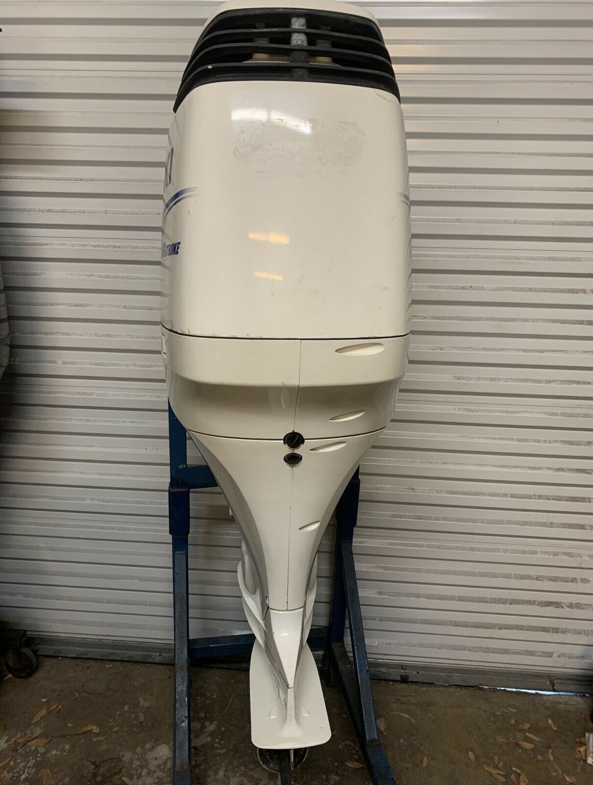 2010 Suzuki 300hp 4 Stroke 25 Outboard Motor - Image 2