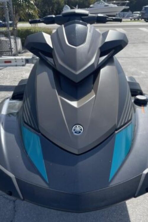 2023 Yamaha Waverunners VX Cruiser with Audio