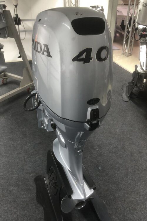 Honda 40hp 4 Stroke 20 Shaft Outboard Motor