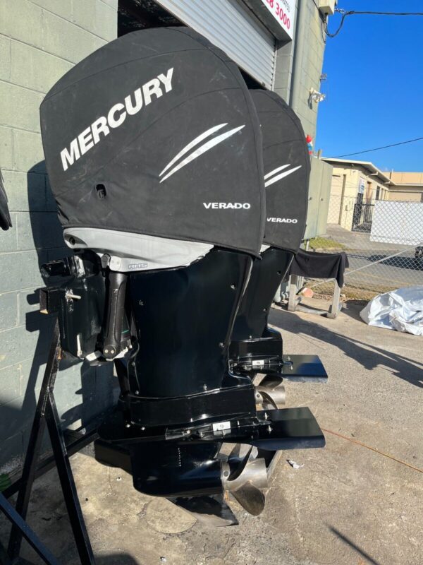 Pair 2013 Mercury 300hp Verado 4 Stroke Outboard Motor